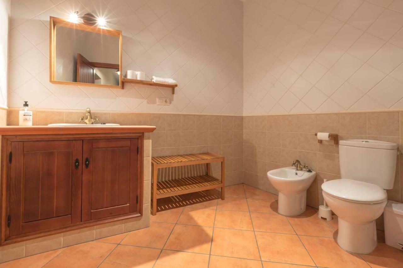 Casa Rural La Fuente Segura de León Eksteriør billede